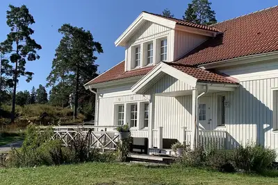 Image de Cozy holiday home with lake view on a horse farm near Stockholm