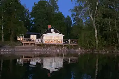 Image de Cabin directly by the lake with its own bathing area