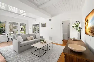 Image de The Adaline #1 -  Luxury Hyde Park Apt Near Bayshore