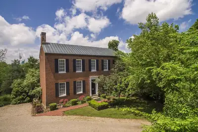Image de Bourbon Trail: Bardstown 3 bedroom/3 bath cottage, park setting, walk to downtown