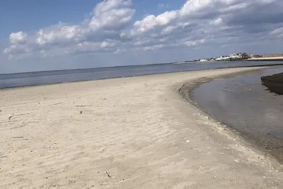 Image de On the water with private beach, sunsets and sunrises