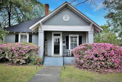 Image de Charming and cozy home by a Historic District