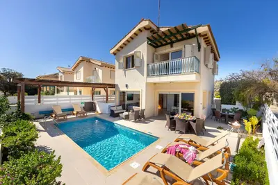 Image de Protaras Artisan Seafront Villa 1