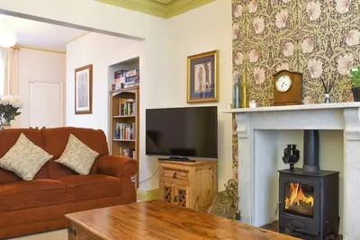Image de This charming victorian town house is situated in the historical coastal town of Whitby.