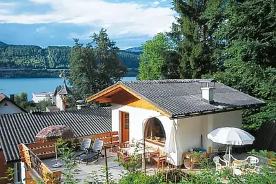 Image de Vacation home on the edge of the forest with private pool 2 minutes away from Lake Wörthersee