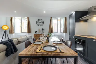 Image de Spacieux 3 Pièces au coeur de la Vieille Ville