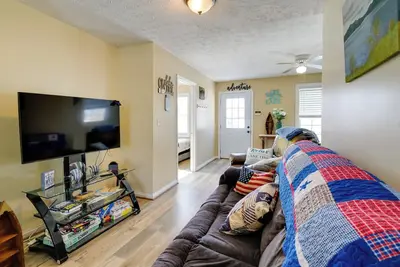 Image de 3 Mi to Cave Run Lake: Outdoor Retreat w/ Grill