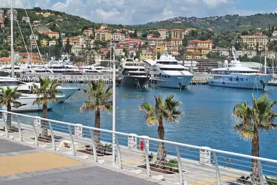 Image de Confortable appartement pour 6 personnes avec Wifi, climatisation, Tv et parking