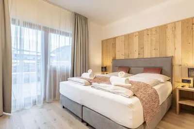 Image de Joli appartement pour 6 personnes avec bain Ă remous, Wifi, Tv, balcon et parking