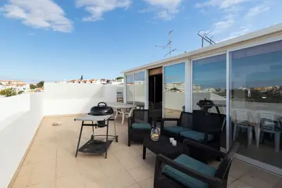 Image de Appartement de vacances \"Marina\" avec piscine partagée, jardin partagé, terrasse et Wi-Fi.