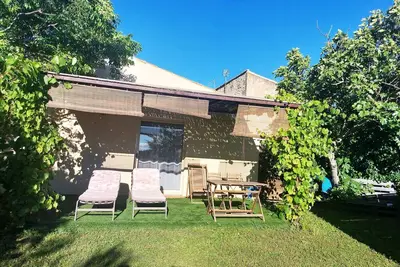 Image de Escattou : avec piscine, jardin privatif au calme