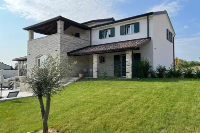 Image de Maison de vacances pour 8 personnes env. 250 qmà Brtonigla, Istrie (Istrische Riviera)