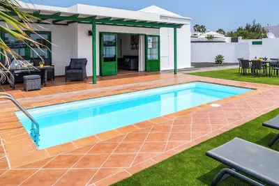 Image de Villa Sama - Trois Chambres Villa, Couchages 6