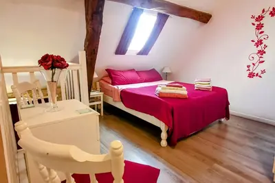 Image de Gîte \"Le coquelicot\" (logement entier). Les prinquieres.