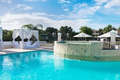 Image de Luxury all- inclusive villa w/ private chef