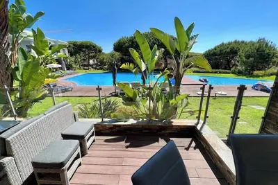 Image de Logement de luxe à 300m de la plage V4