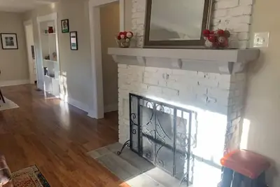 Image de Entire Home in Spokane's South Perry District