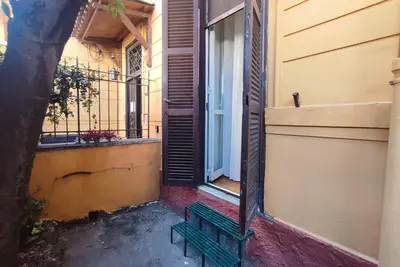 Charming apartment San Lorenzo Rome city centre