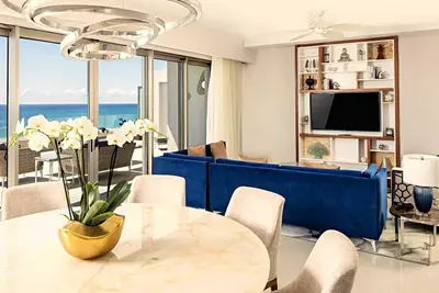 Image de Luxury Oceanfront 3 Bedroom Condo w/ 5 Diamond Amenities
