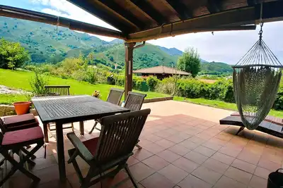 Image de A house to disconnect from the routine and enjoy with your furry friends.