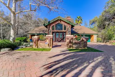 Image de 2 Acre Private, Spacious Home in Poway w/ Pool & Jacuzzi