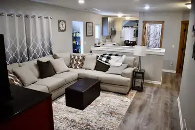 Image de Family-Friendly 3br Home near River & Bike Path! Close to downtown.