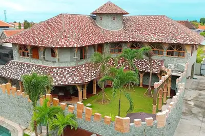 Image de 5 min to the beach-9 bedrooms Castle Royal Family Mansion