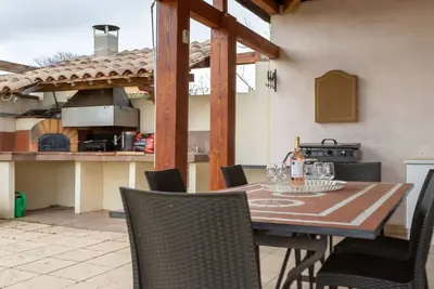 Image de Belle maison de vacances privée avec piscine privée, climatisation, Wifi, Tv, terrasse et parking
