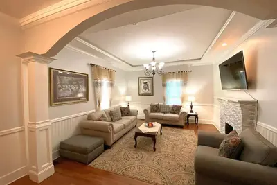 Image de Charming Colonial 3 Bedroom Home near Uncc