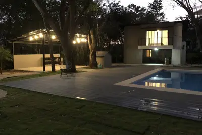 Image de Blue Window Villa with pool view