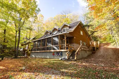 Image de Modern cottage escape in Muskoka