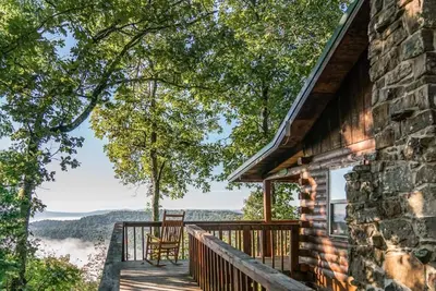Image de Mountain Ecstasy - Romantic Cabin w/ Beautiful View