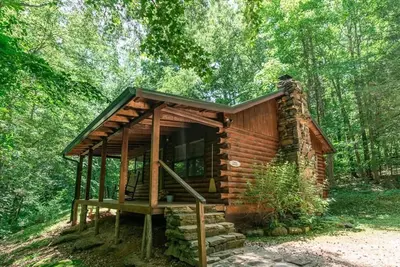Image de Valley Dream Cabin - A Romantic Couples Cabin w/ Jacuzzi