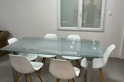 Image de Bas de villa avec 300m2 de jardin