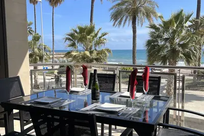 Image de Central seafront apt 6-8pax