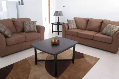 Image de Lovely2 bedroom unit, 5 Minutes from Town with Pool