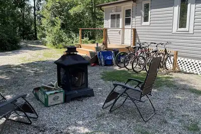 Image de 5 cabins from the beach!