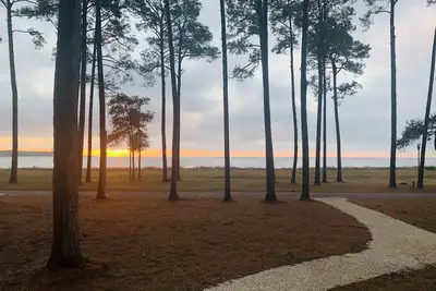 Image de Spectacular Ocean Views Oceanfront Cottage Golf cart included with booking