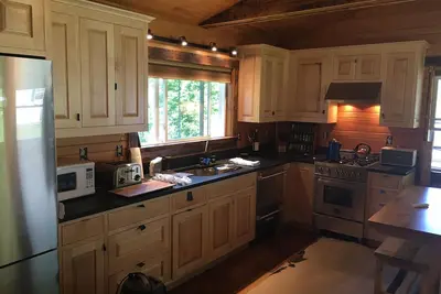 Image de Hunting or Ski Mountain Cabin