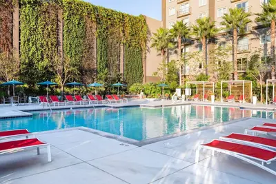 Image de July15-19: Spacious 1Bed-2Bath Luxury Family Suite A Walk From Disneyland