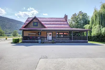 Image de Blue Owl Villa - at Owl 's Head Mountain and minutes to the beach