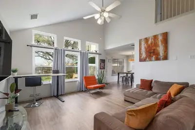 Image de WeWelcome you Waterpark Central in Suburban Austin