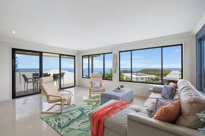 Image de Lighthouse at Emerald Beach – Relax, Reconnect, and Recharge