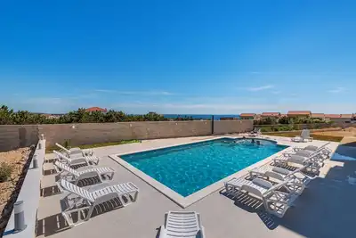 Image de Deluxe One Bedroom Villa Laura with pool