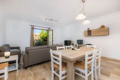 Image de Sa Estany Apartment - 1 min to Beach and Restaurants.
