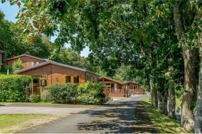 Image de Quiet countryside 3-bedroom chalet with a Hot Tub