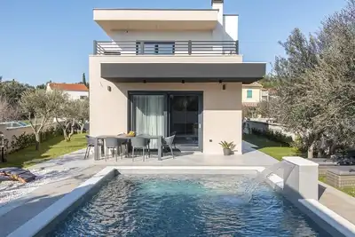 Image de Spectacular Villa M with swimming pool
