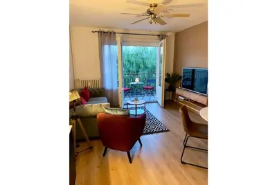 Image de Bel appartement rénové en centre ville