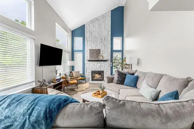 Image de Easy Stay in Anchor Bay - Gym | Theater | Sleeps12