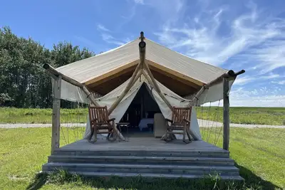Image de Heritage Ranch 'Madison' Glamping Tent (8)
